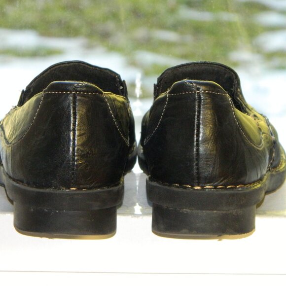 2 for/ $40 Clarks Bendable Black Leather Flat Pull on Shoes Size 10 Model #83531 - Picture 7 of 10